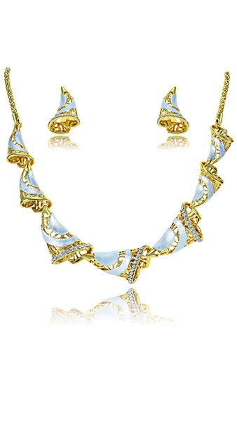 Picture of Excellent Quality  Gold Plated Rhinestone 2 Pieces Jewelry Sets