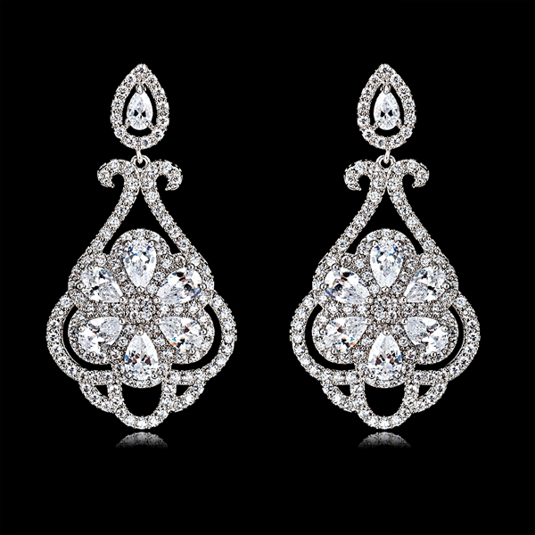 Picture of Hypoallergenic Platinum Plated Cubic Zirconia Dangle Earrings with Easy Return