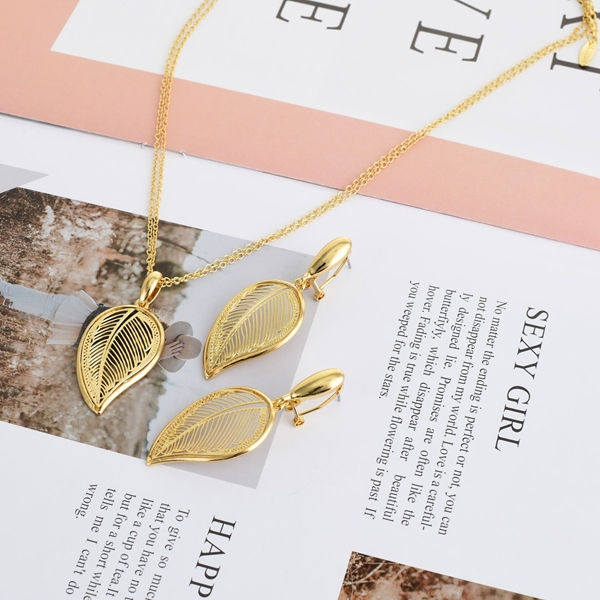Picture of Dubai Leaf Necklace and Earring Set with Worldwide Shipping
