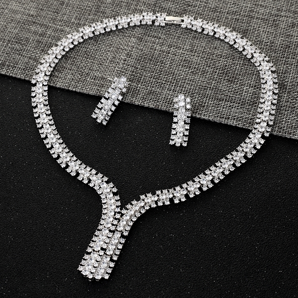 Designer Platinum Diamond Pendant & Earrings Set JL PT P BT 34-B