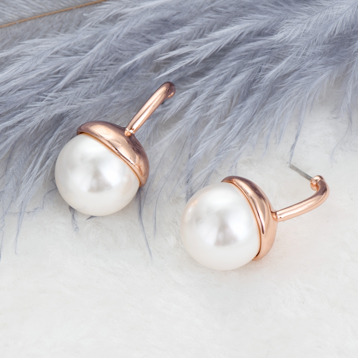 Bling Casual Artificial Pearl Stud Earrings