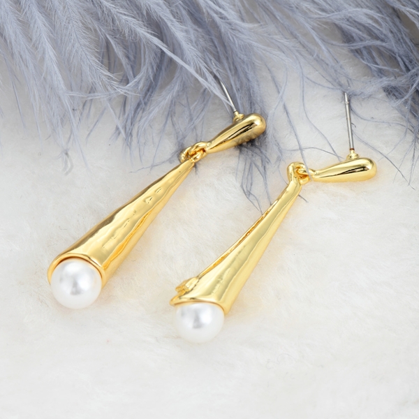 Picture of Trendy Gold Plated Classic Dangle Earrings with No-Risk Refund