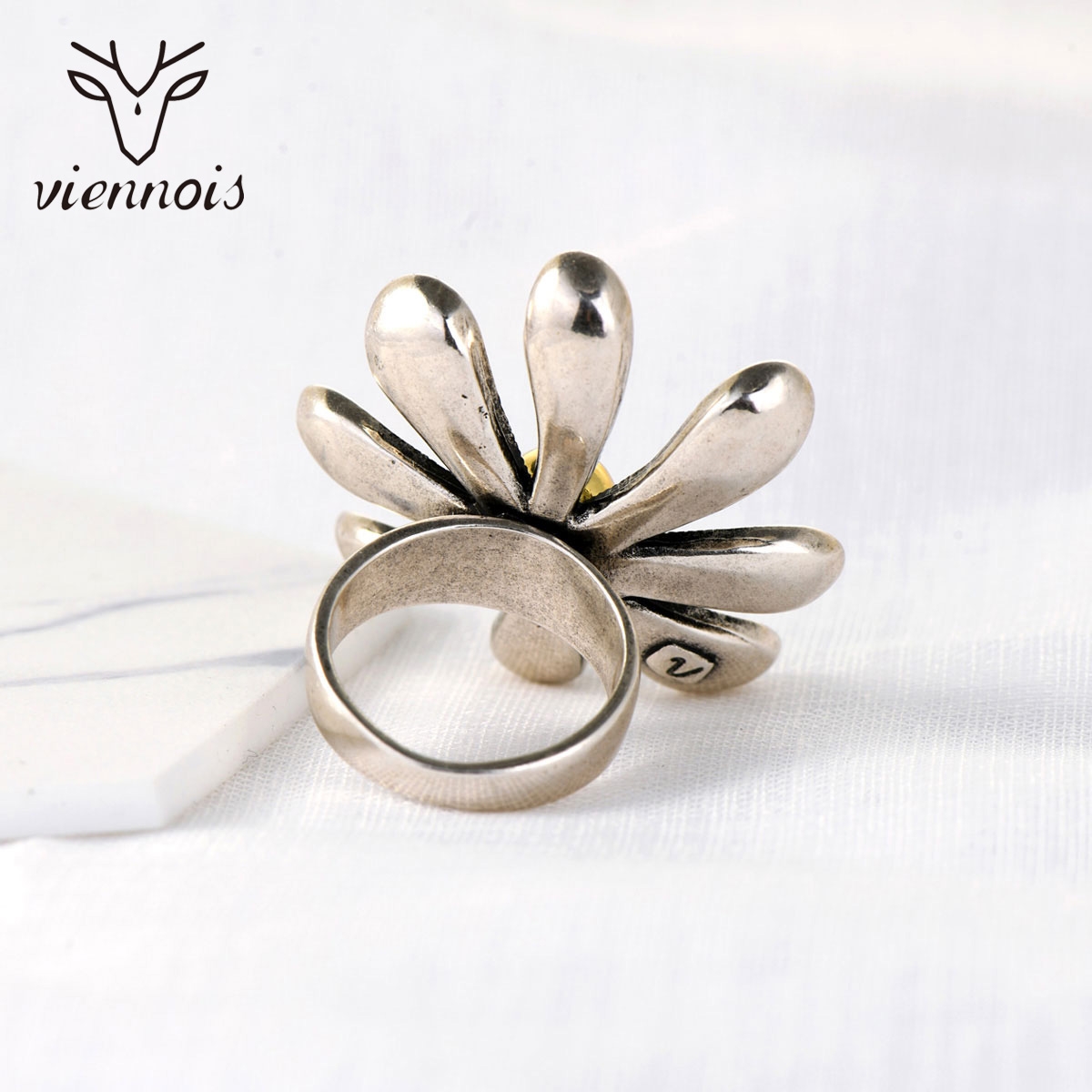Famous Big Zinc Alloy Fashion Ring