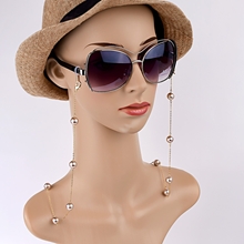 Show details for Funky Big Artificial Pearl Frame Chain