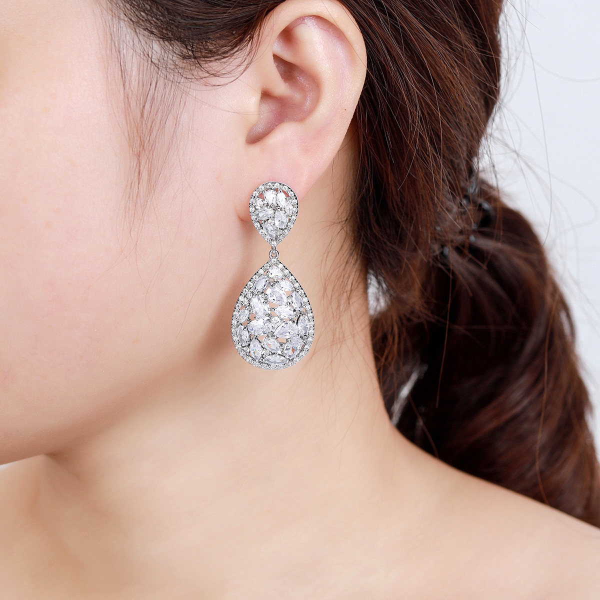 Luxury Big Dangle Earrings with Speedy Delivery
