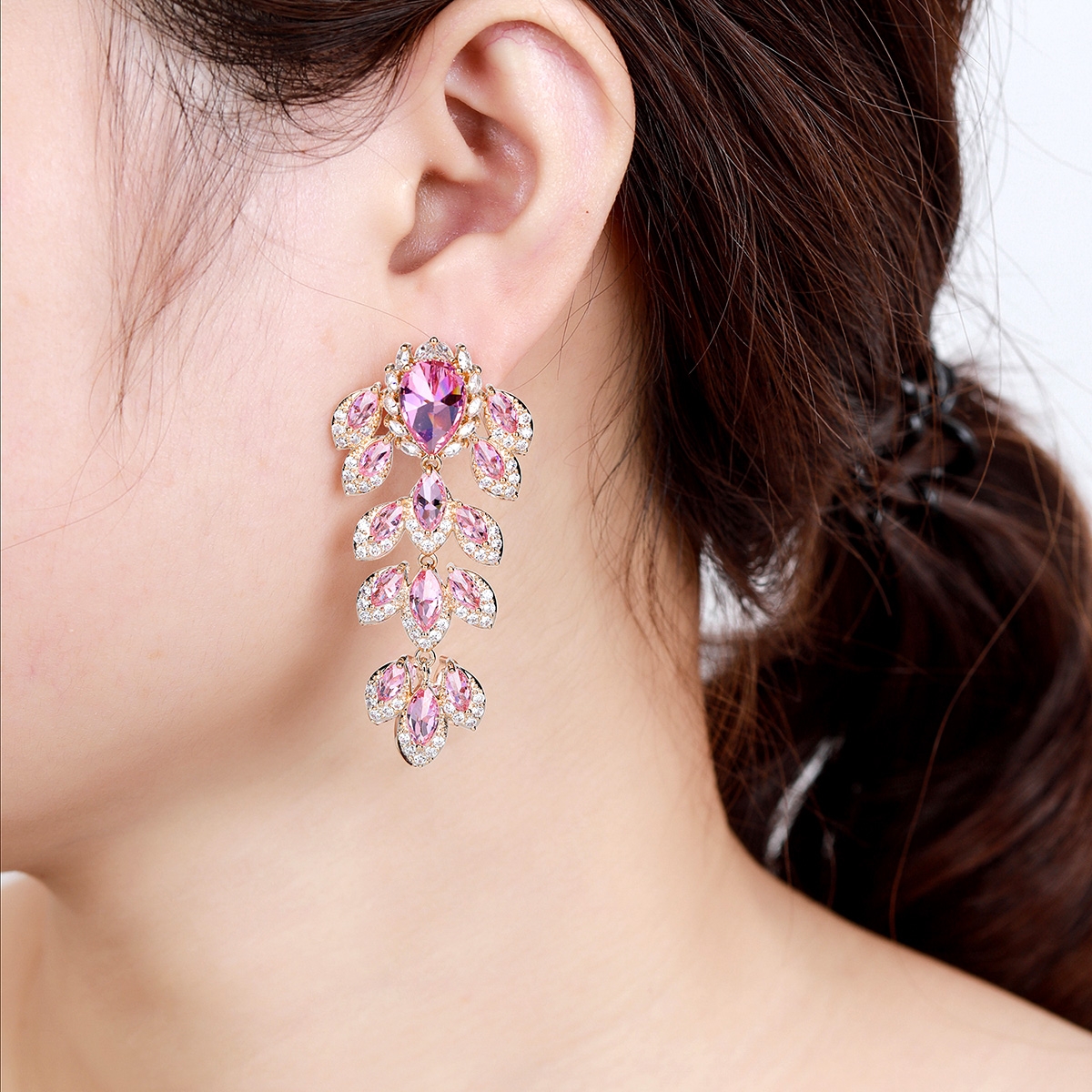 Low Price Gold Plated Cubic Zirconia Dangle Earrings from Trustworthy Supplier