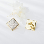 Picture of Featured Gold Plated Dubai Stud Earrings with Full Guarantee