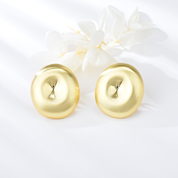 Picture of Reasonably Priced Zinc Alloy Medium Stud Earrings from Reliable Manufacturer