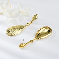 Picture of Purchase Gold Plated Zinc Alloy Drop & Dangle Earrings with Wow Elements