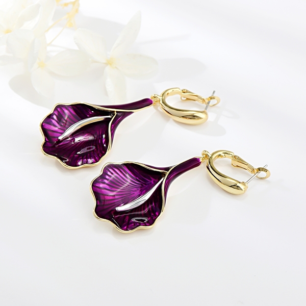 Picture of Brand New Purple Medium Dangle Earrings with SGS/ISO Certification