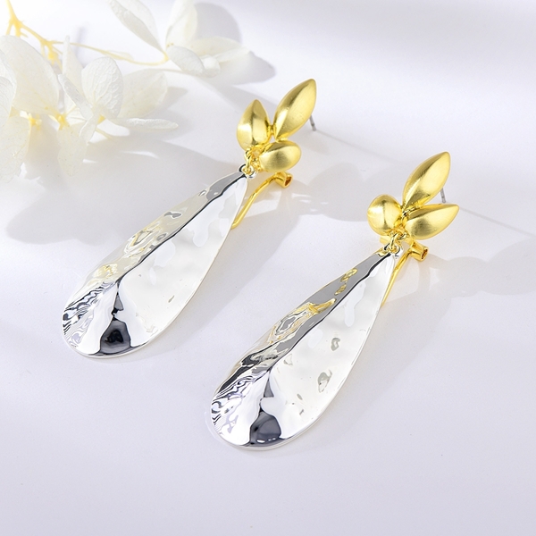 Picture of Zinc Alloy Big Dangle Earrings at Super Low Price
