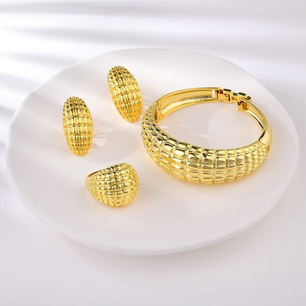 Picture of Great Big Gold Plated 3 Piece Jewelry Set