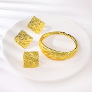 Show details for Low Cost Zinc Alloy Gold Plated 3 Piece Jewelry Set with Low Cost