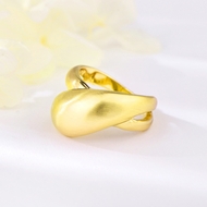Picture of Dubai Gold Plated Fashion Ring in Exclusive Design