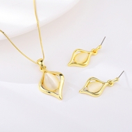 Picture of Hypoallergenic Gold Plated Small 2 Piece Jewelry Set with Easy Return