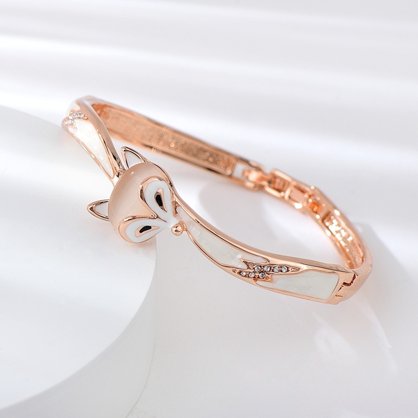 Picture of Rose Gold Plated White Fashion Bracelet from Certified Factory