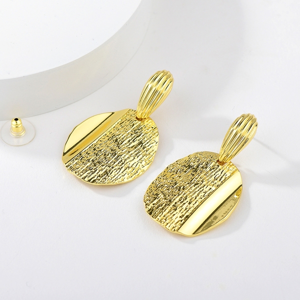 Picture of Dubai Zinc Alloy Dangle Earrings with Worldwide Shipping