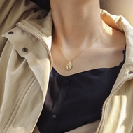 Picture of Hypoallergenic Gold Plated Small Pendant Necklace with Easy Return