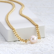 Picture of Delicate Gold Plated Pendant Necklace with Worldwide Shipping
