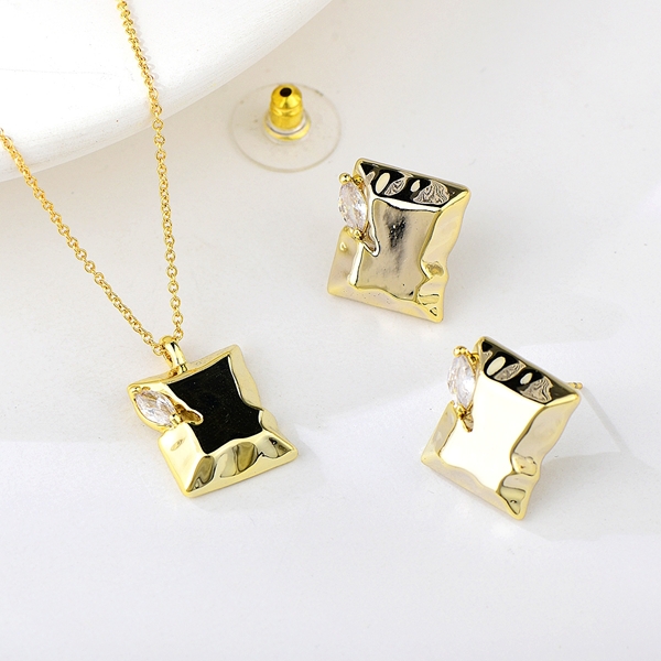 Picture of Latest Dubai Gold Plated 2 Piece Jewelry Set