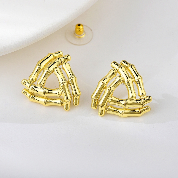 Picture of Great Value Gold Plated Dubai Big Stud Earrings with Member Discount