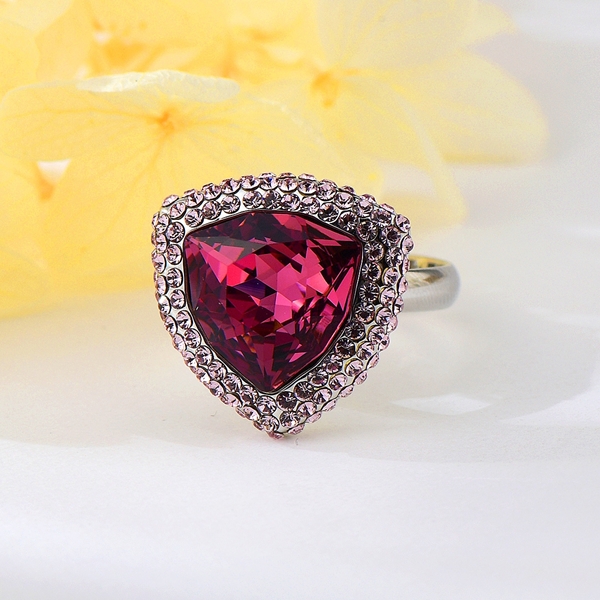 Picture of Zinc Alloy Medium Fashion Ring at Super Low Price