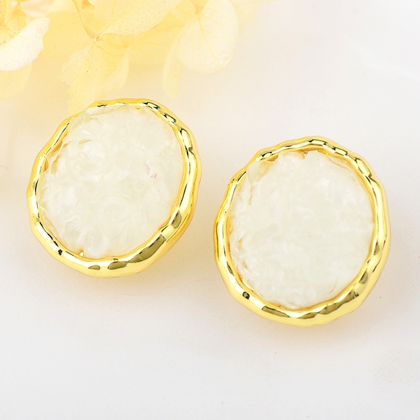 Picture of Great Value White Classic Stud Earrings with Full Guarantee
