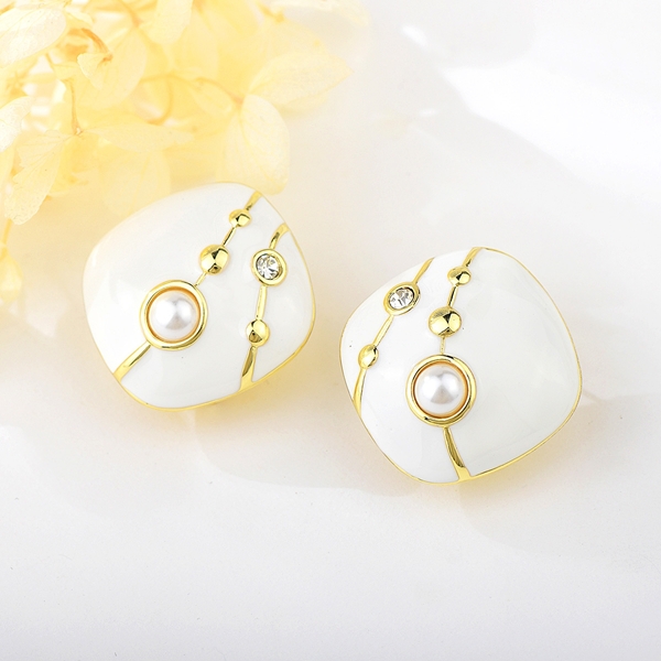 Picture of Zinc Alloy White Stud Earrings in Flattering Style