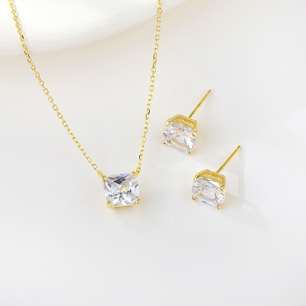 Picture of Affordable Gold Plated White 2 Piece Jewelry Set from Trust-worthy Supplier