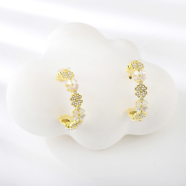 Picture of Great Value White Small Small Hoop Earrings with Low Cost