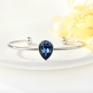 Picture of Staple Swarovski Element Platinum Plated Fashion Bangle