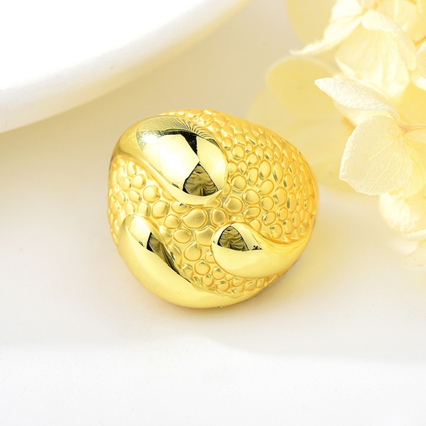 Picture of Great Value Gold Plated Zinc Alloy Fashion Ring with Member Discount