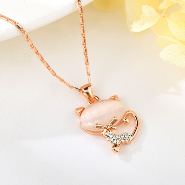 Picture of Zinc Alloy Small Pendant Necklace Factory Supply