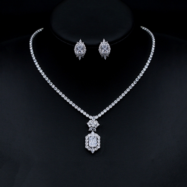 Picture of Designer Platinum Plated White 2 Piece Jewelry Set with No-Risk Return