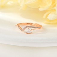 Picture of Good Cubic Zirconia Rose Gold Plated Fashion Ring