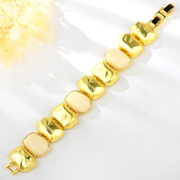 Picture of Gold Plated Resin Fashion Bracelet Factory Direct Supply