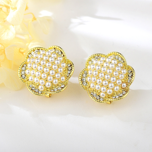 Picture of Flower White Big Stud Earrings with Beautiful Craftmanship