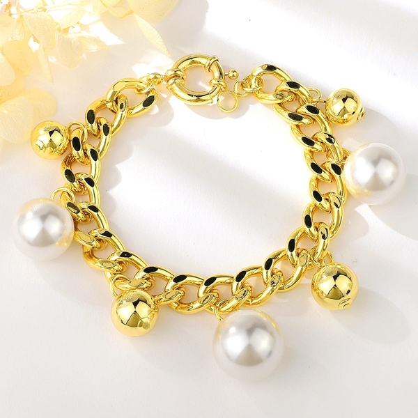 Picture of Inexpensive Zinc Alloy Gold Plated Fashion Bracelet from Reliable Manufacturer