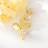 Show details for Good Artificial Pearl Flower Brooche