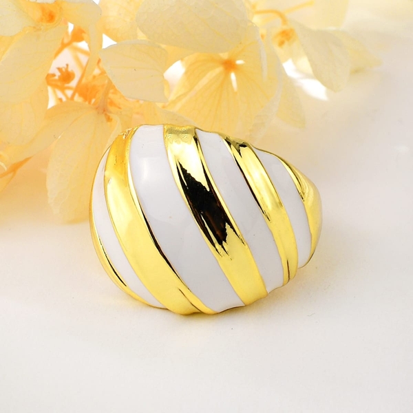 Picture of Zinc Alloy Gold Plated Fashion Ring in Bulk