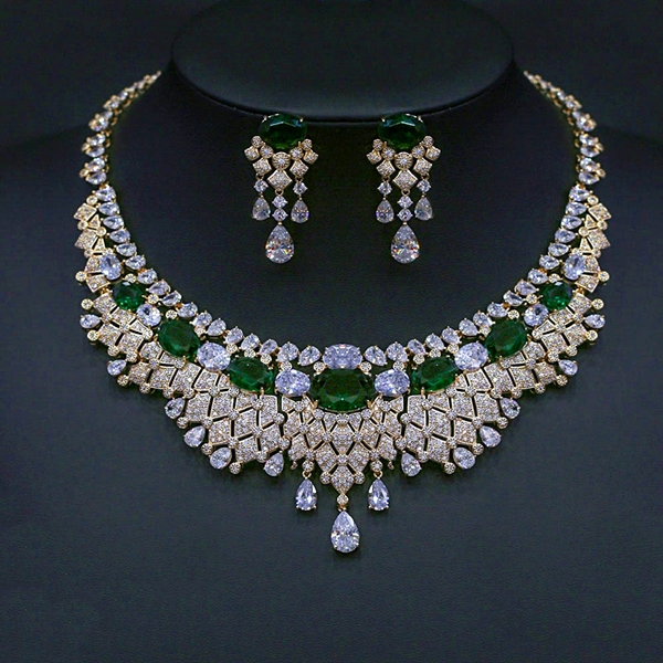 Picture of Irresistible Green Gold Plated 2 Piece Jewelry Set For Your Occasions